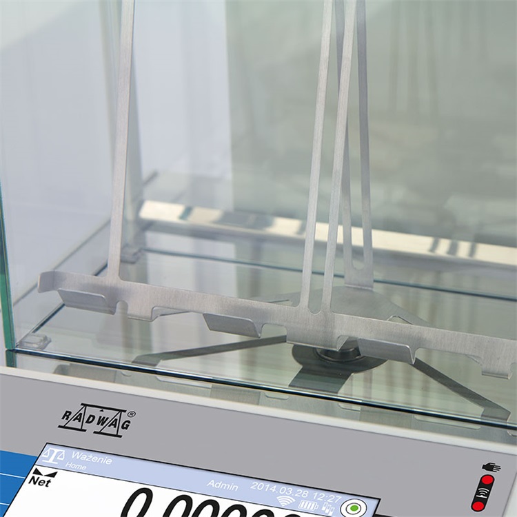 radwag  XA 110.4Y.F ANALYTICAL BALANCE